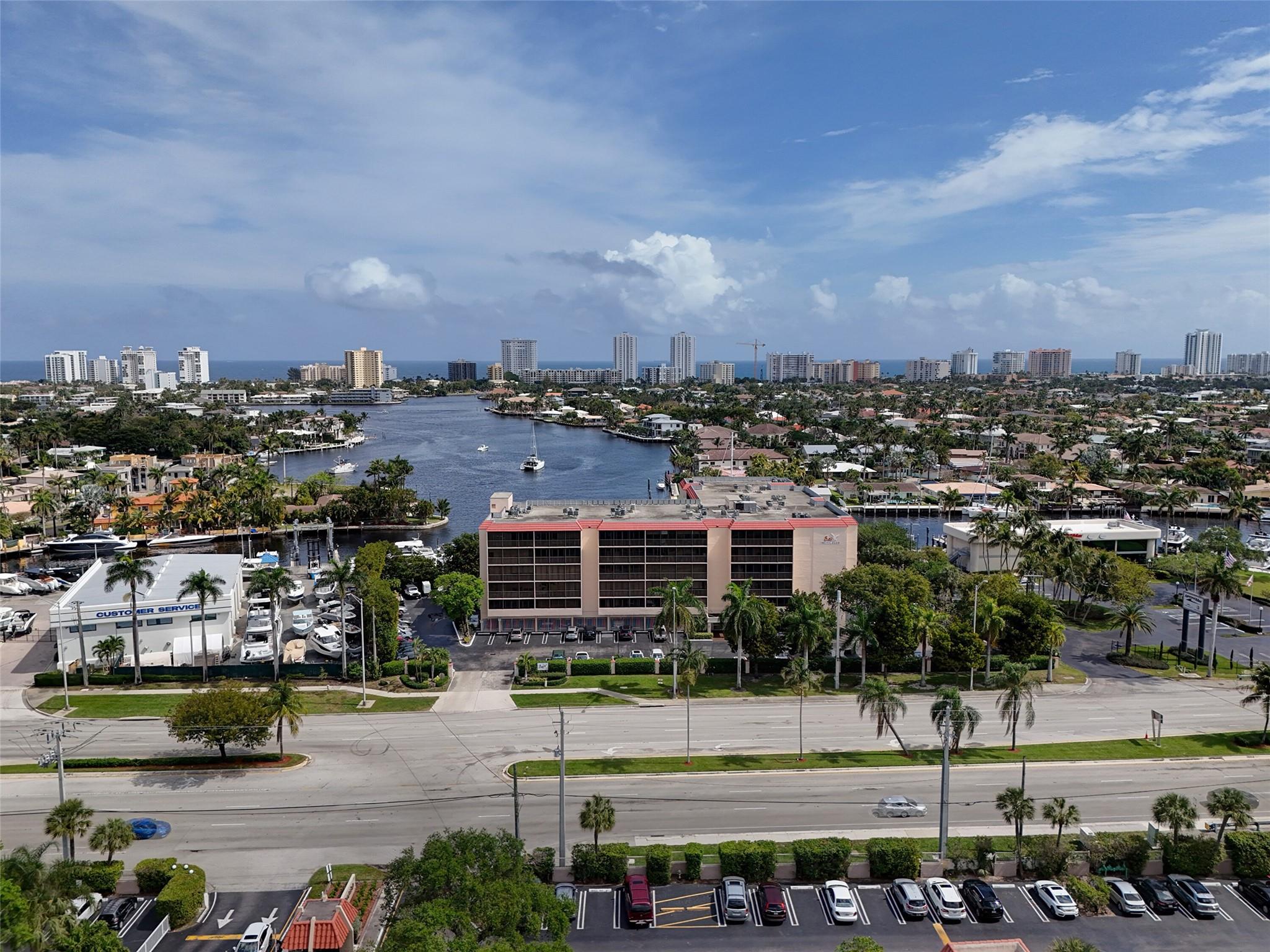 BAY YACHT CLUB - Residential