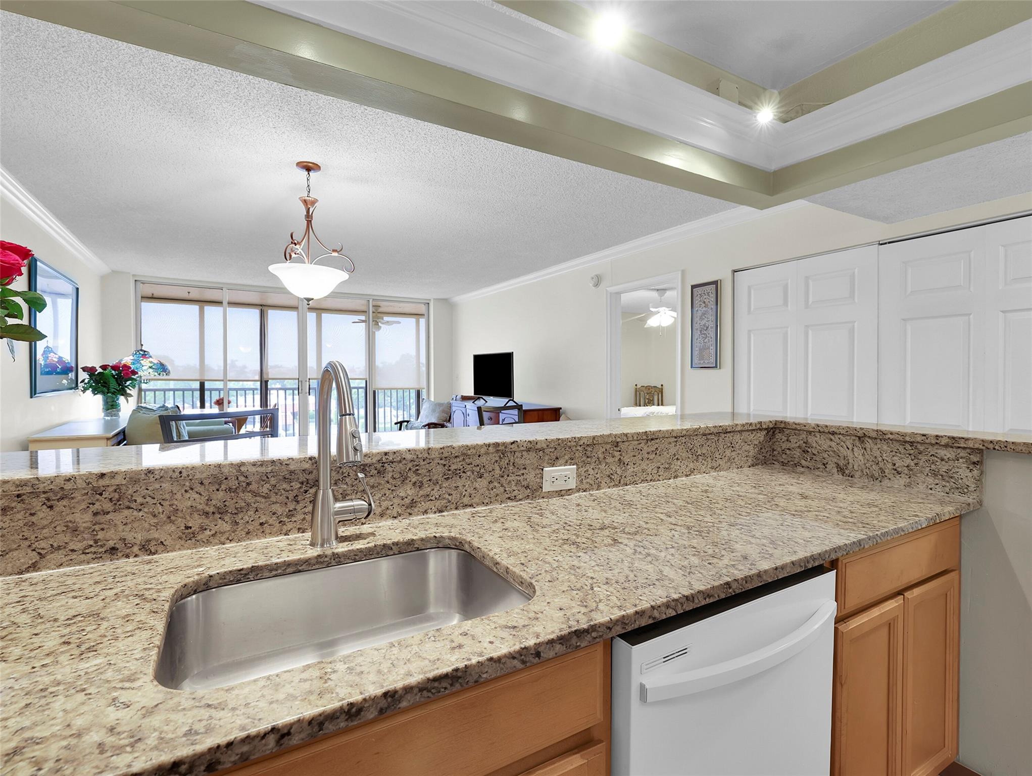 BAY YACHT CLUB - Residential