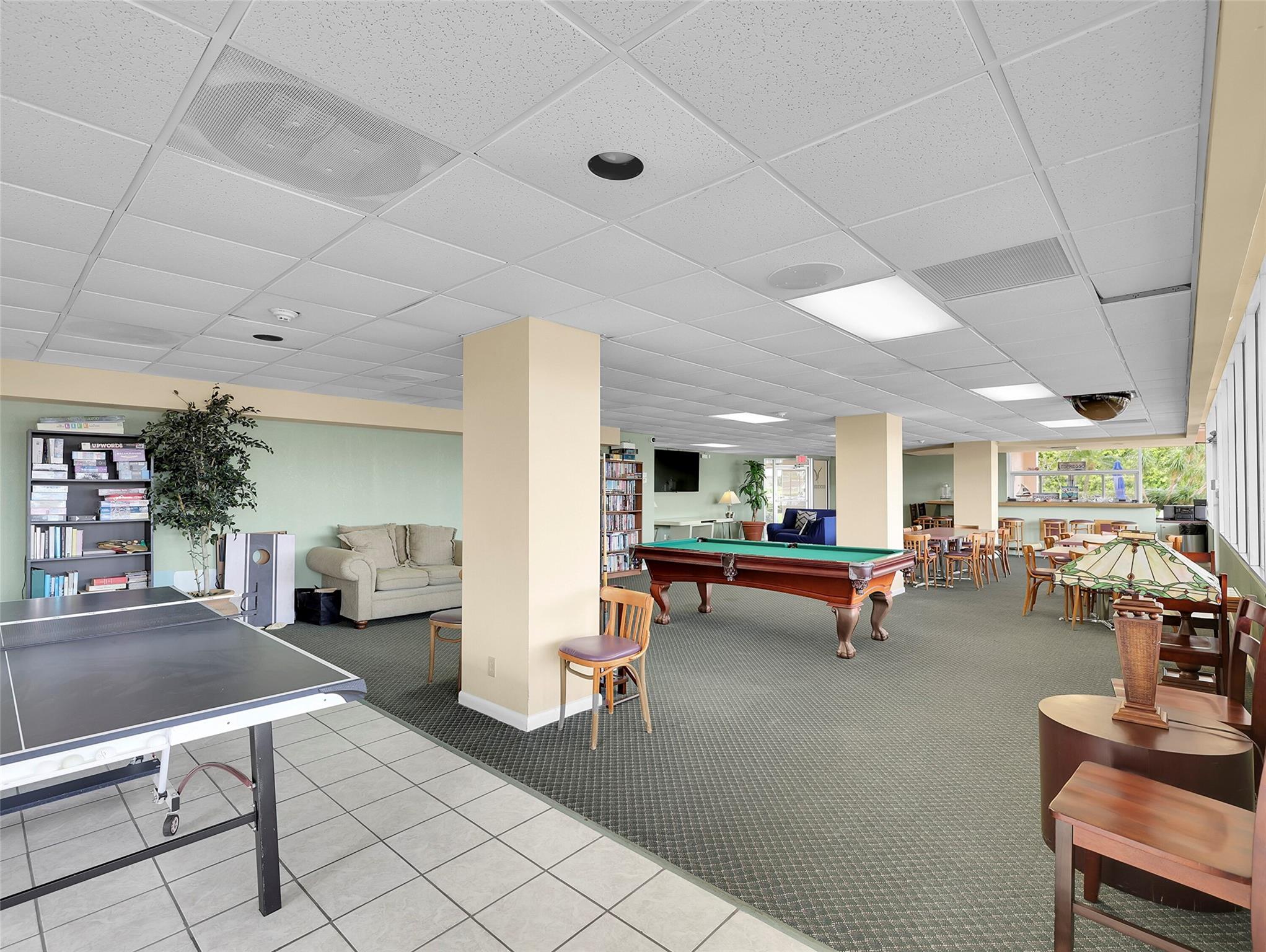 BAY YACHT CLUB - Residential