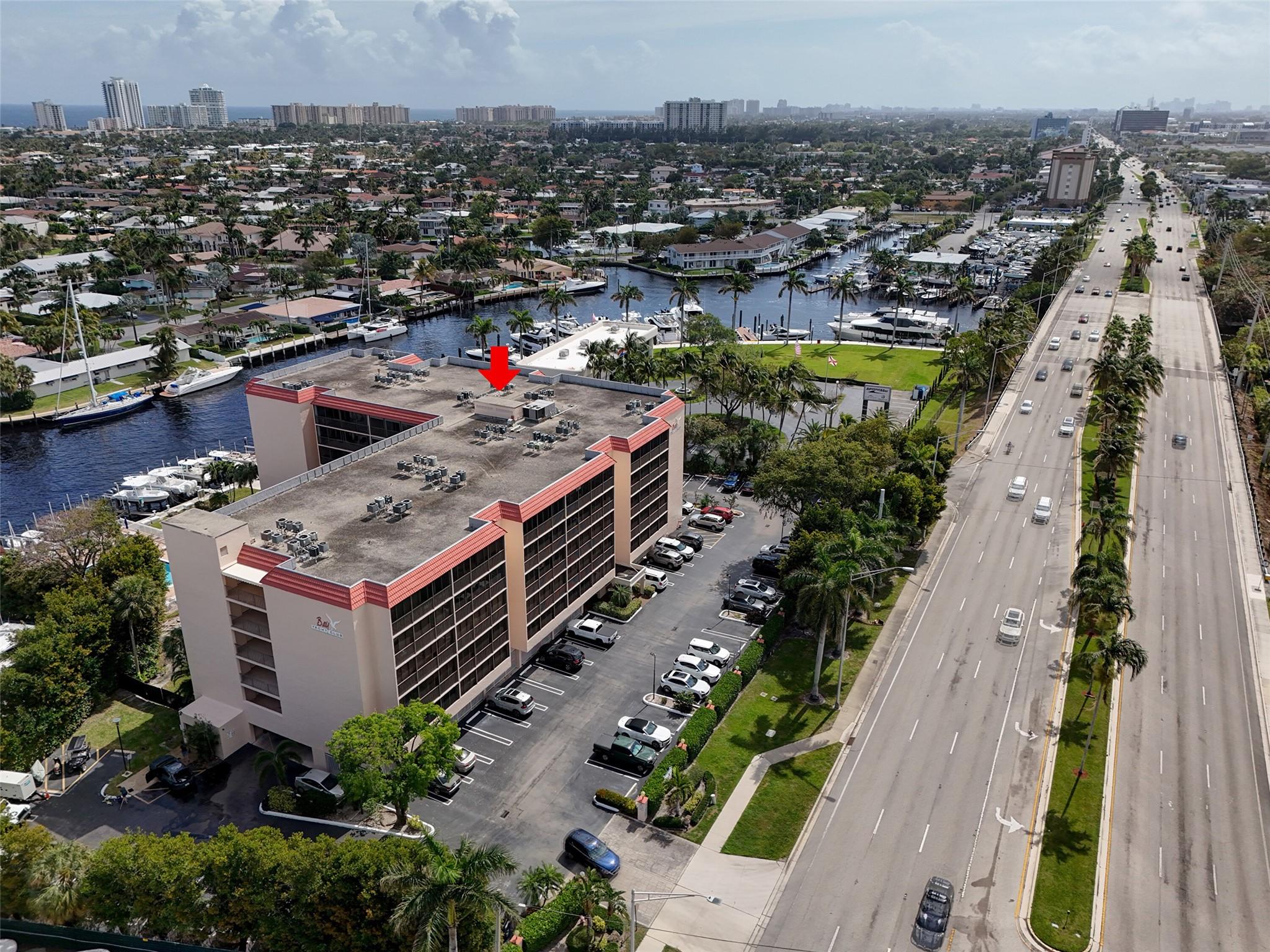 BAY YACHT CLUB - Residential