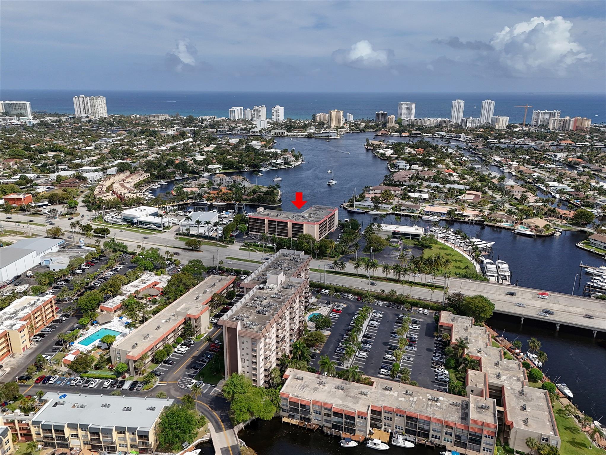 BAY YACHT CLUB - Residential