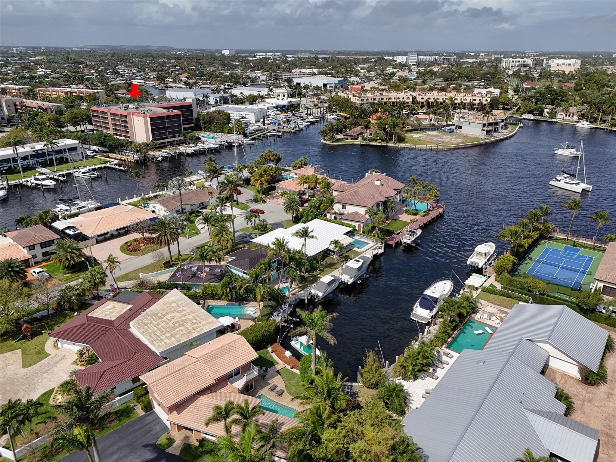 BAY YACHT CLUB - Residential