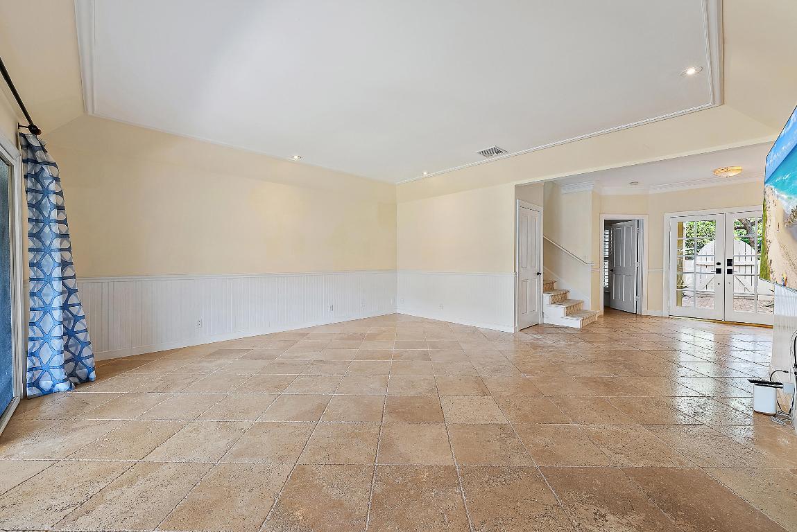 CYPRESS ISLAND - Residential Lease