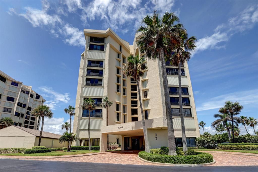 Photo of 2400 S Ocean Drive #4333, Fort Pierce, FL 34949 (MLS # R10721664)