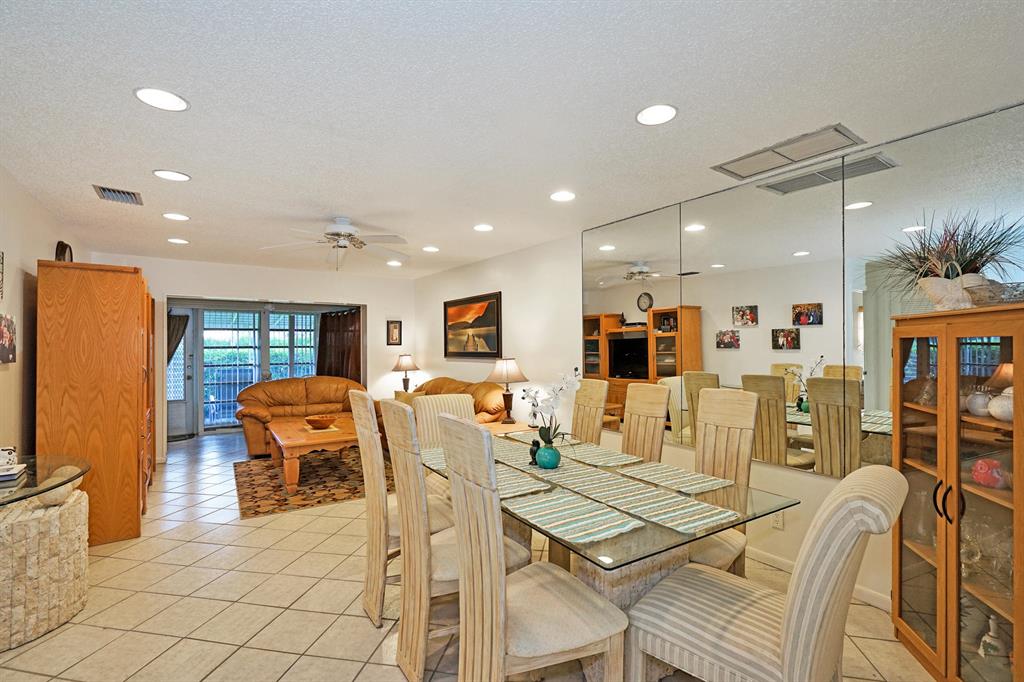 BOCA LAKES CONDO - Residential