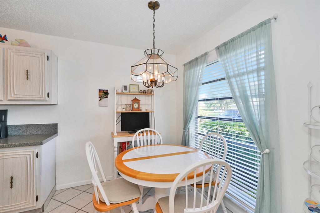 BOCA LAKES CONDO - Residential