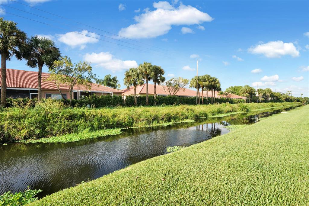 BOCA LAKES CONDO - Residential