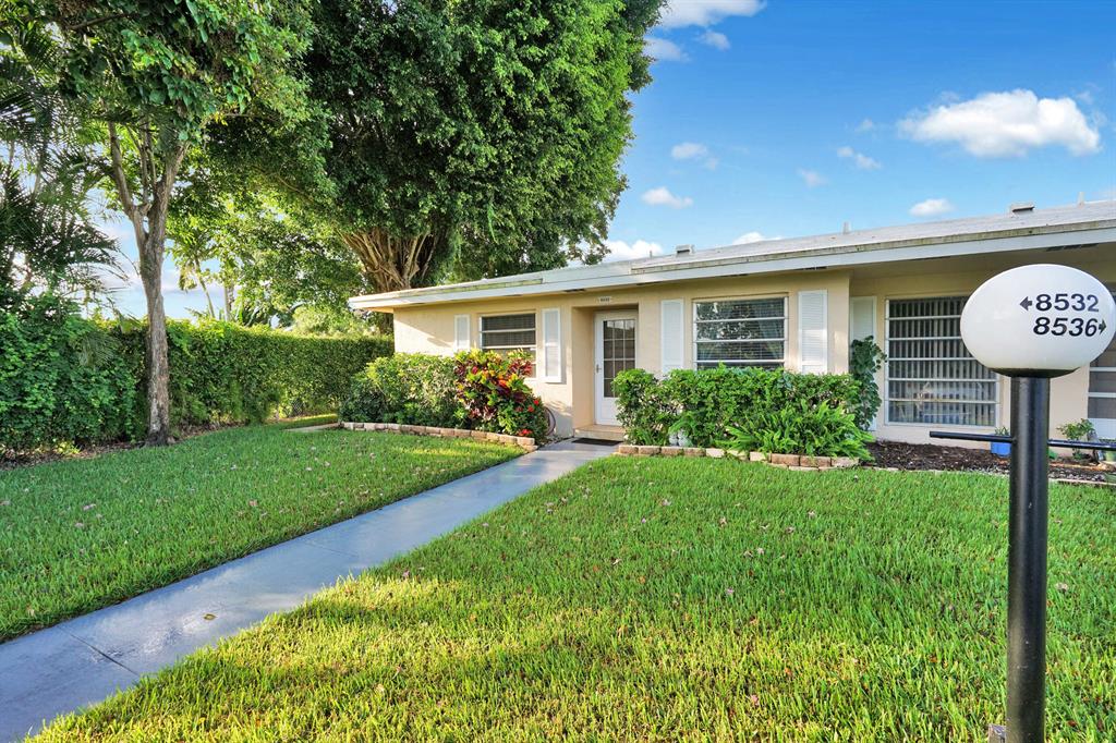 BOCA LAKES CONDO - Residential