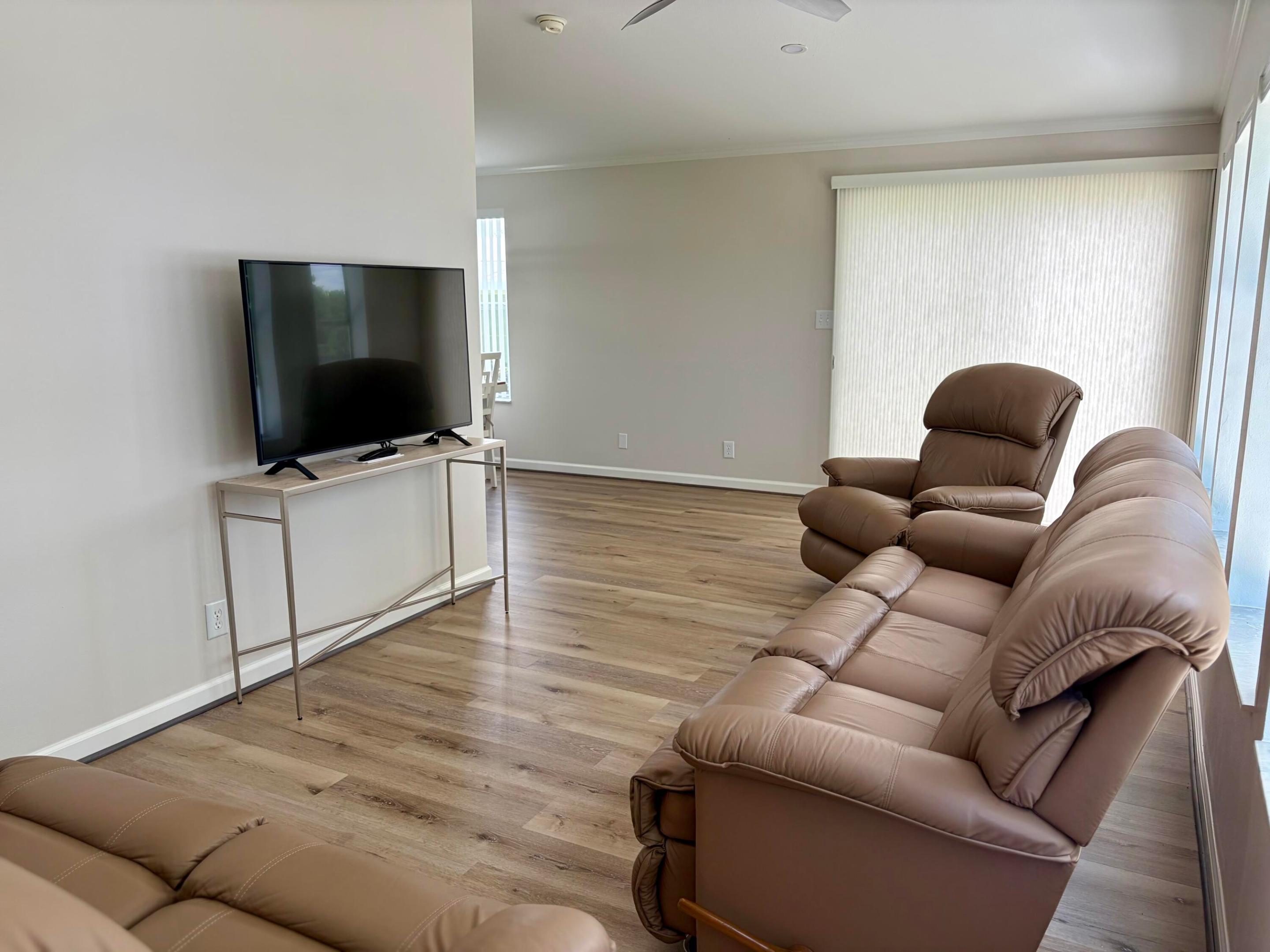 Spanish Laakes Riverfront - Residential