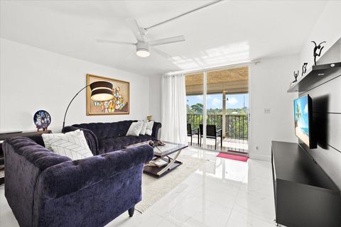 Tiny photo for 4550 NW 18th Avenue #406, Deerfield Beach, FL 33064 (MLS # B26049872)