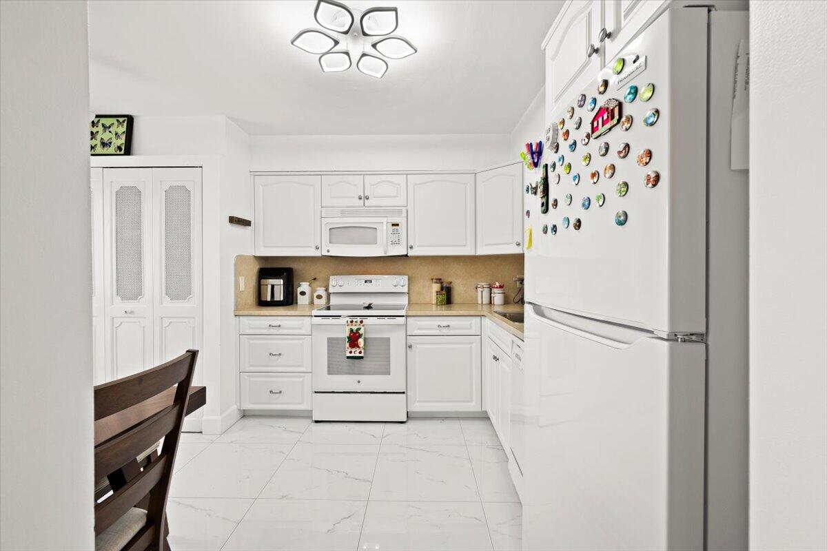 4550 NW 18th Avenue 406