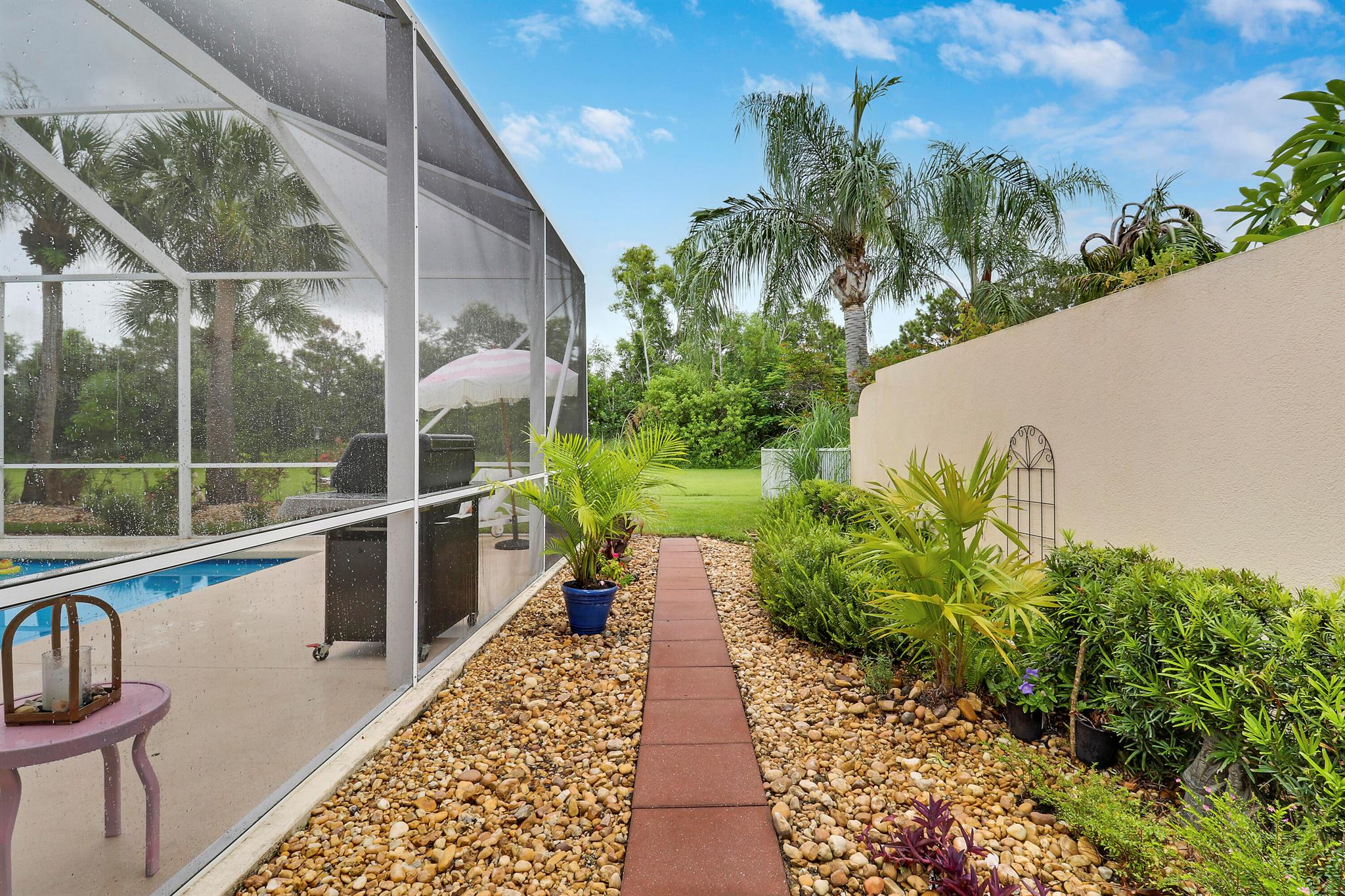 THE RETREAT - Residential