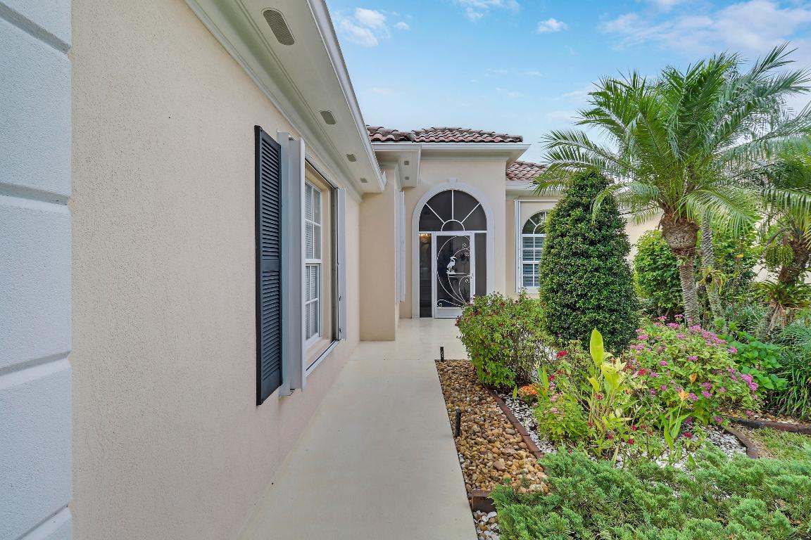 8343 SE Angelina Court