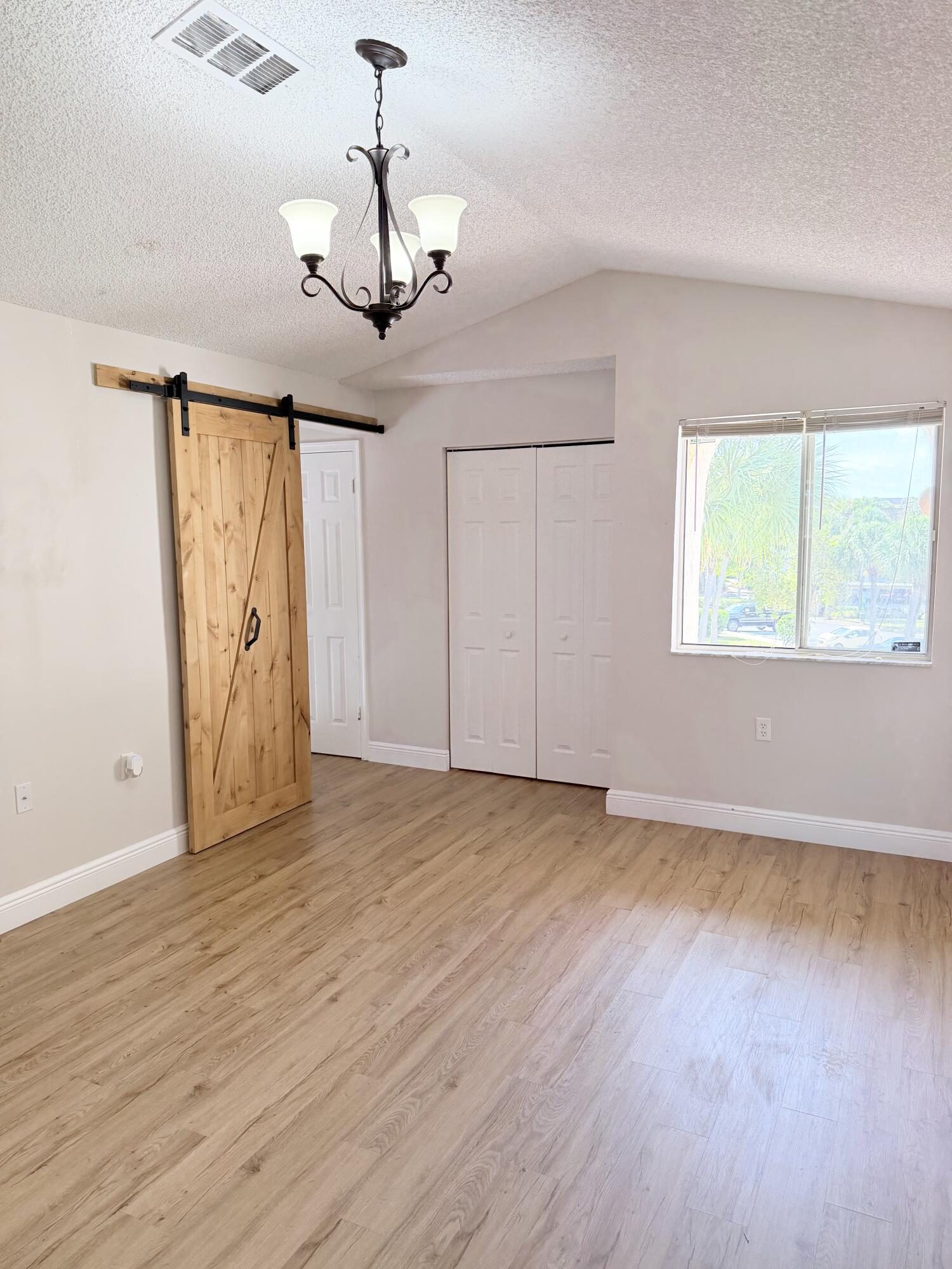 STERLING VILLAGES OF PALM BEACH LAKES CONDO - Residential Lease