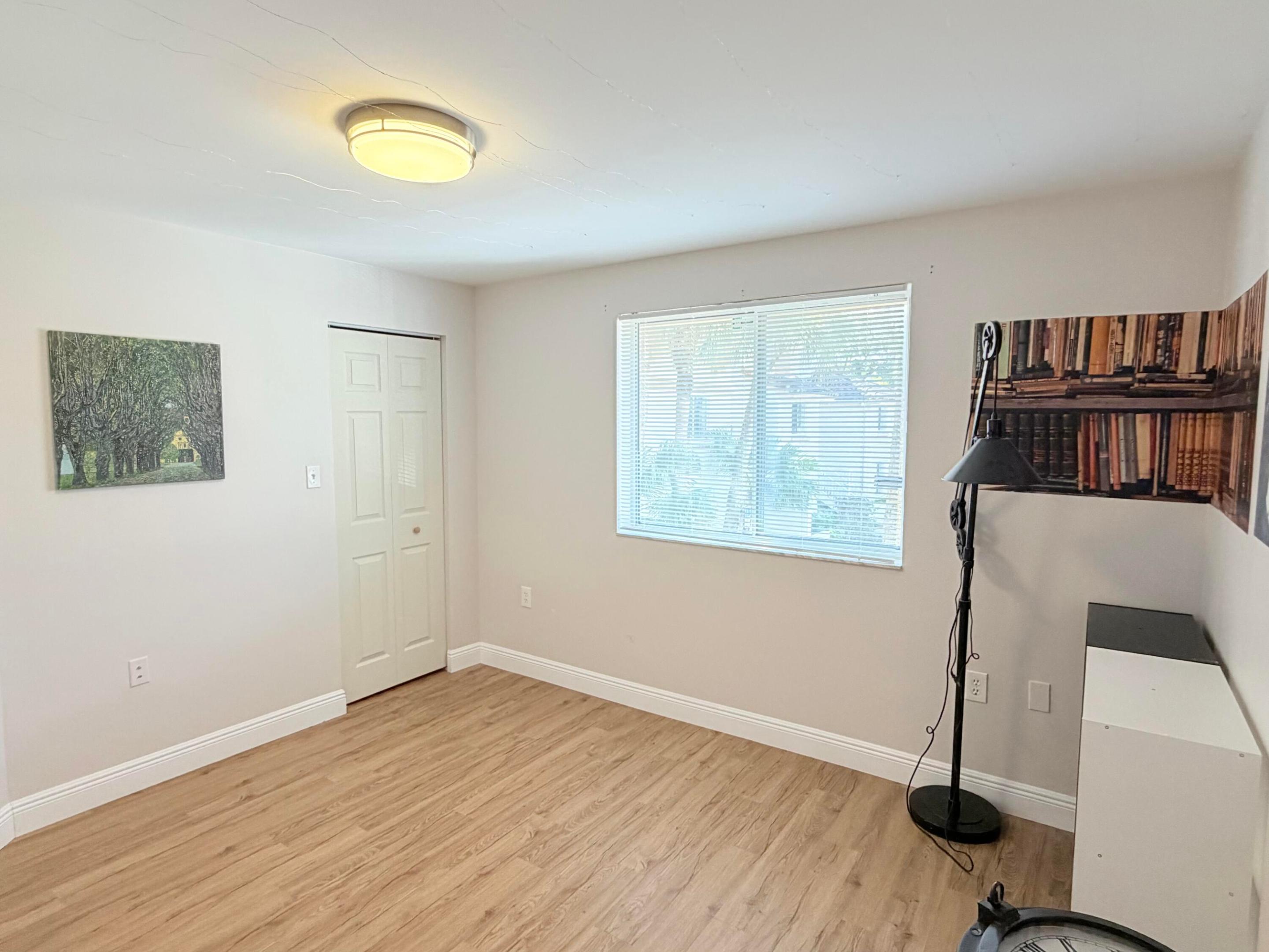 STERLING VILLAGES OF PALM BEACH LAKES CONDO - Residential Lease