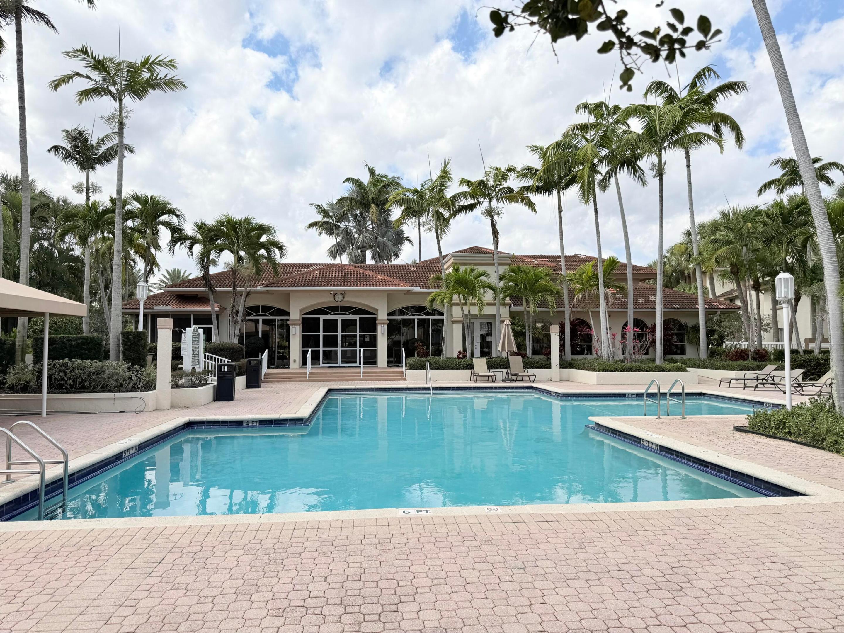 STERLING VILLAGES OF PALM BEACH LAKES CONDO - Residential Lease
