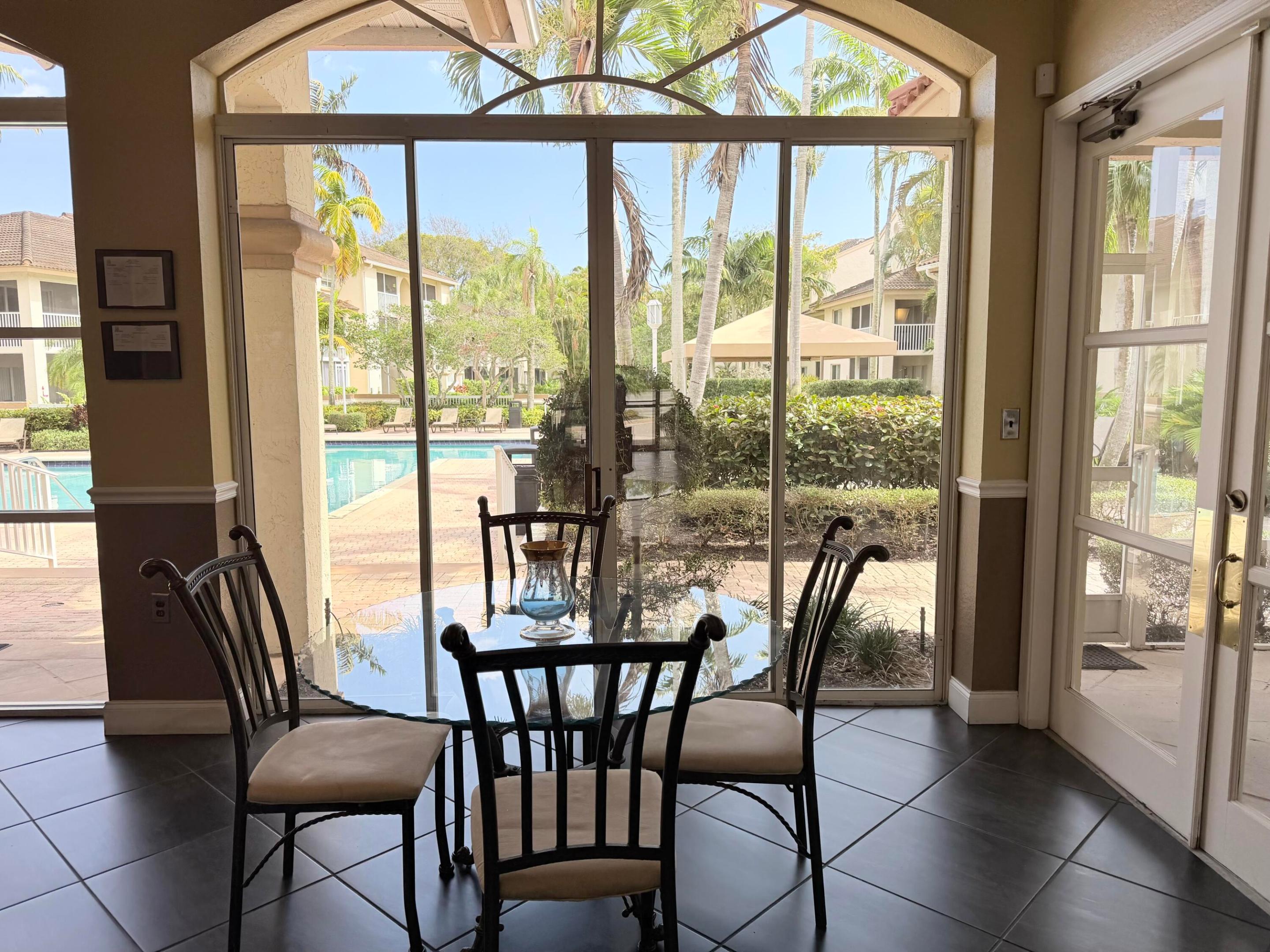 STERLING VILLAGES OF PALM BEACH LAKES CONDO - Residential Lease
