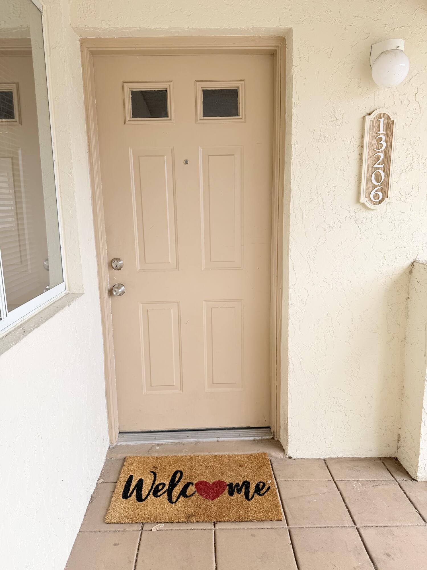 STERLING VILLAGES OF PALM BEACH LAKES CONDO - Residential Lease