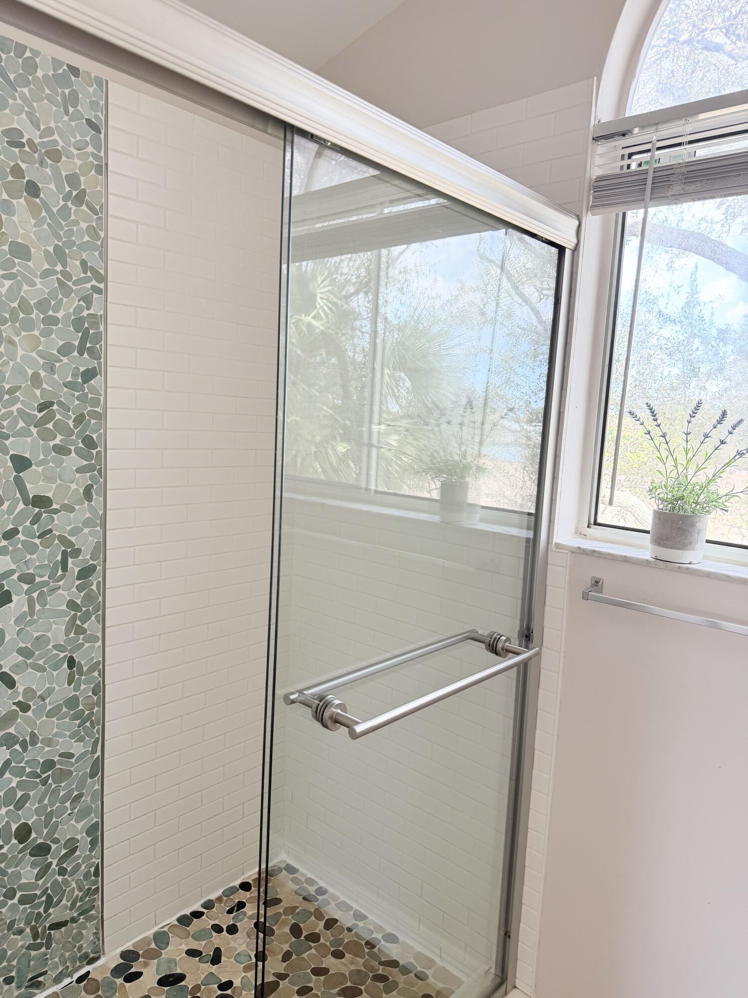 STERLING VILLAGES OF PALM BEACH LAKES CONDO - Residential Lease