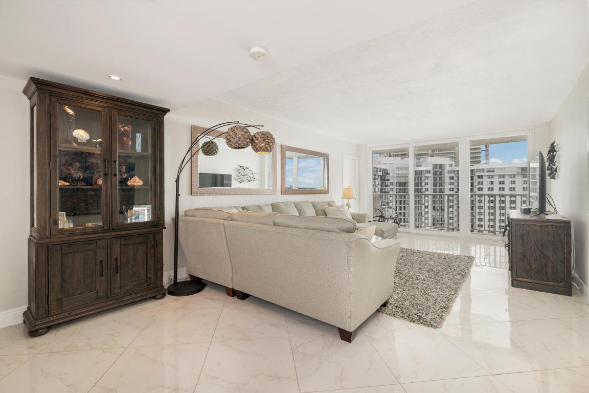 1801 S Flagler Drive 1604