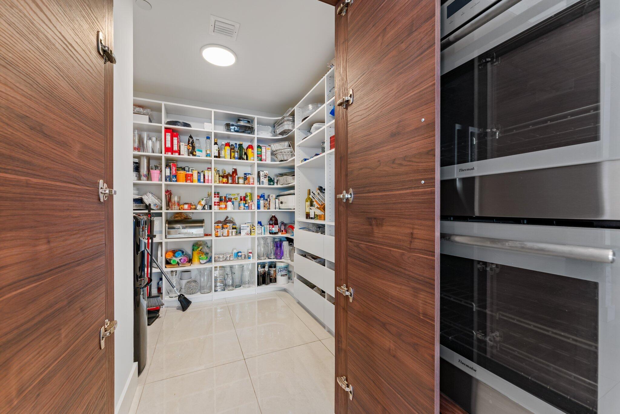 5000 NORTH OCEAN CONDO - Residential