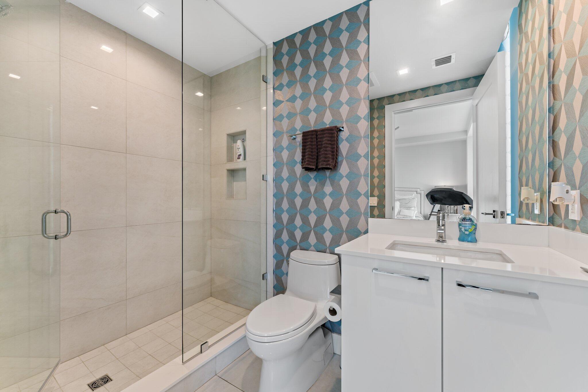 5000 NORTH OCEAN CONDO - Residential