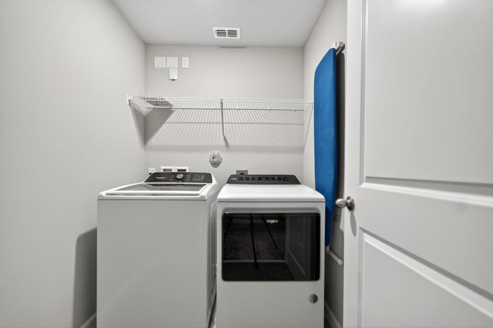 ENCLAVE AT MANGONIA PARK - Residential