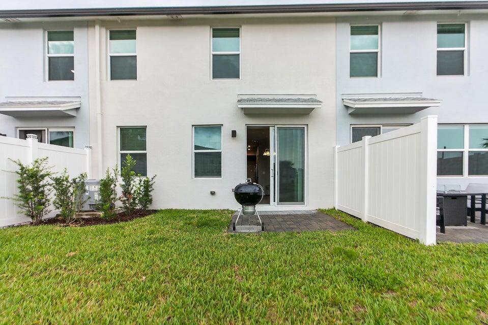 ENCLAVE AT MANGONIA PARK - Residential