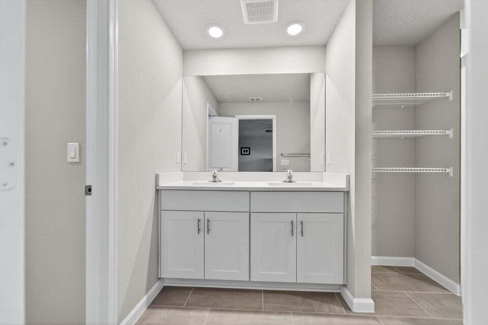 ENCLAVE AT MANGONIA PARK - Residential