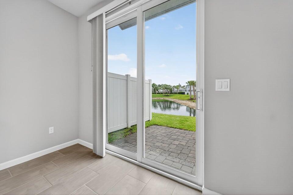 ENCLAVE AT MANGONIA PARK - Residential