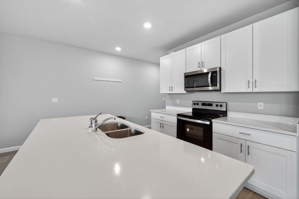 ENCLAVE AT MANGONIA PARK - Residential