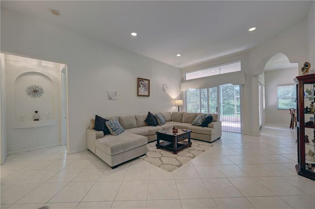 Photo of 421 NW Aqua Vista Lane, Port Saint Lucie, FL 34986 (MLS # F10436595)