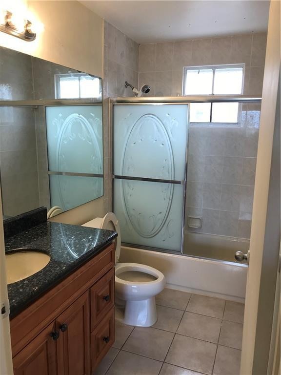 Apple Creek 133-8 B - Residential Lease