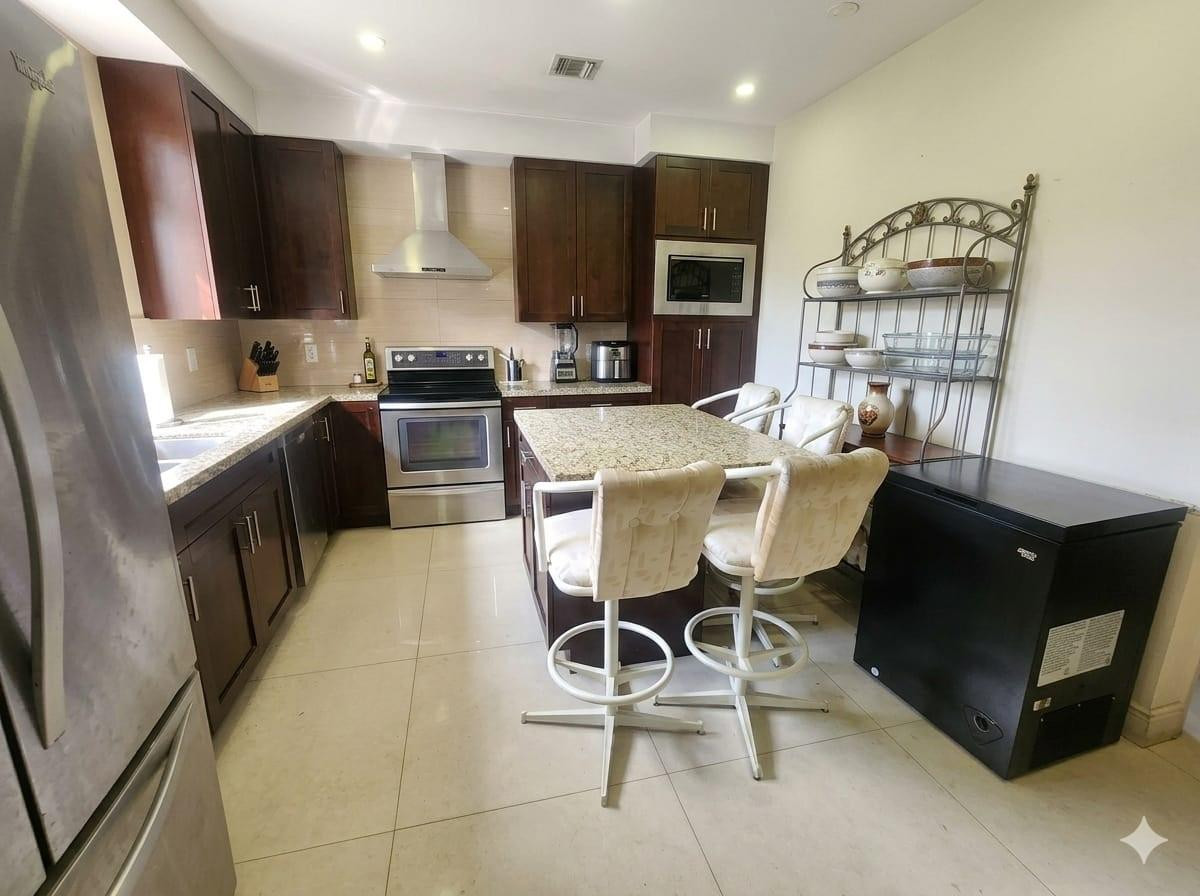 Hendricks Heights 22-49 B - Residential