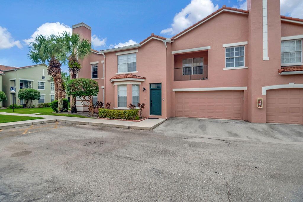 Photo of 1910 Belmont Place, Boynton Beach, FL 33436 (MLS # R11013832)