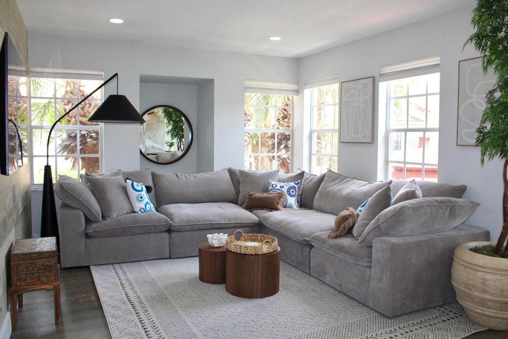 Photo of 1910 Belmont Place, Boynton Beach, FL 33436 (MLS # R11013832)