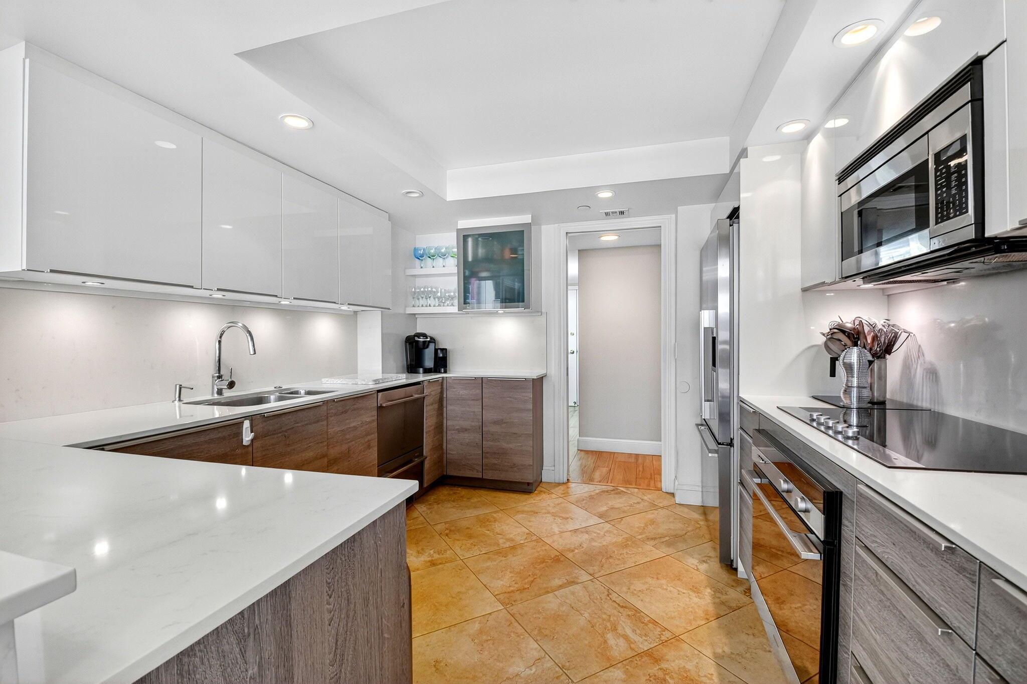 EMERAUDE CONDO - Residential