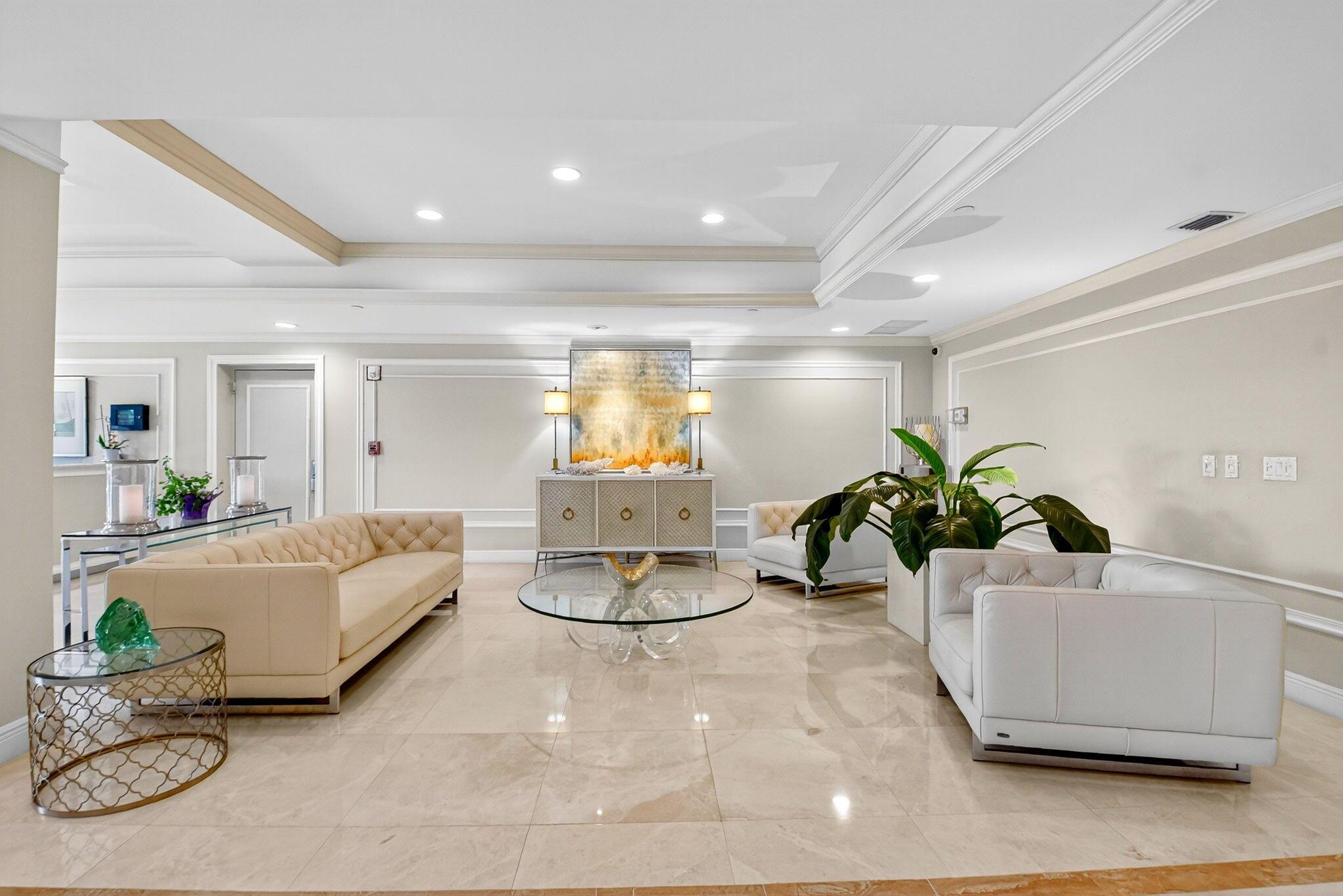 EMERAUDE CONDO - Residential