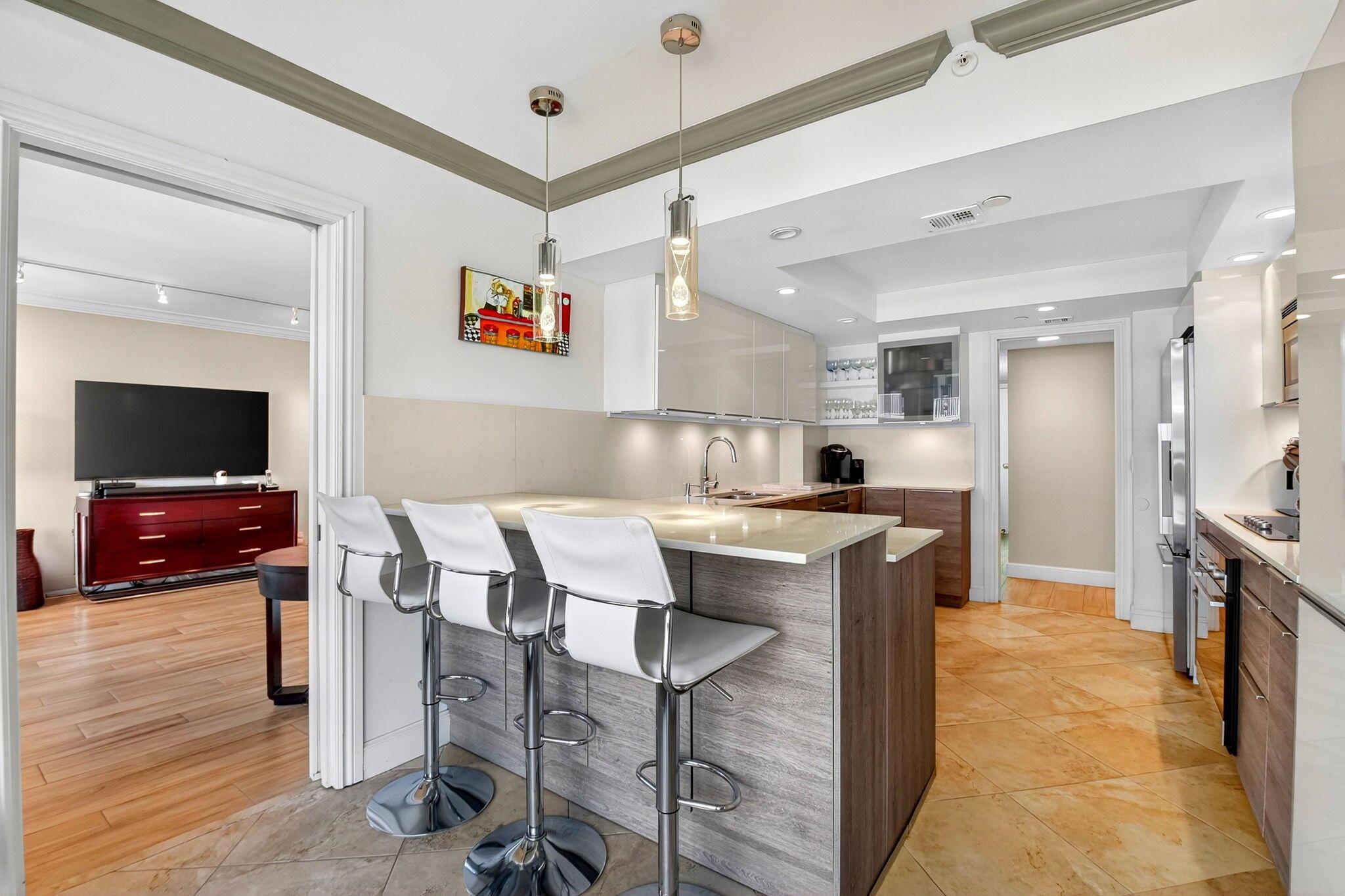 EMERAUDE CONDO - Residential