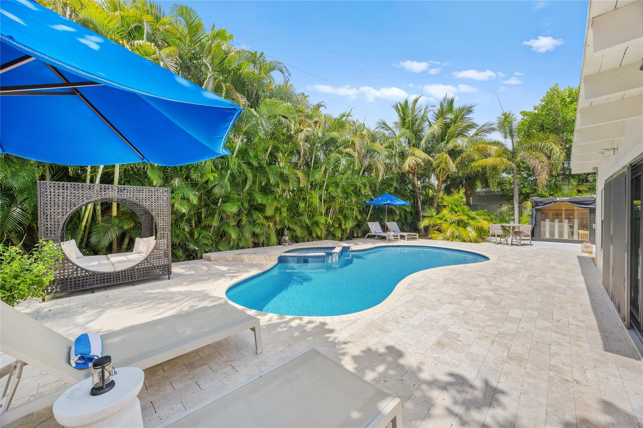 Coral Ridge - Residential