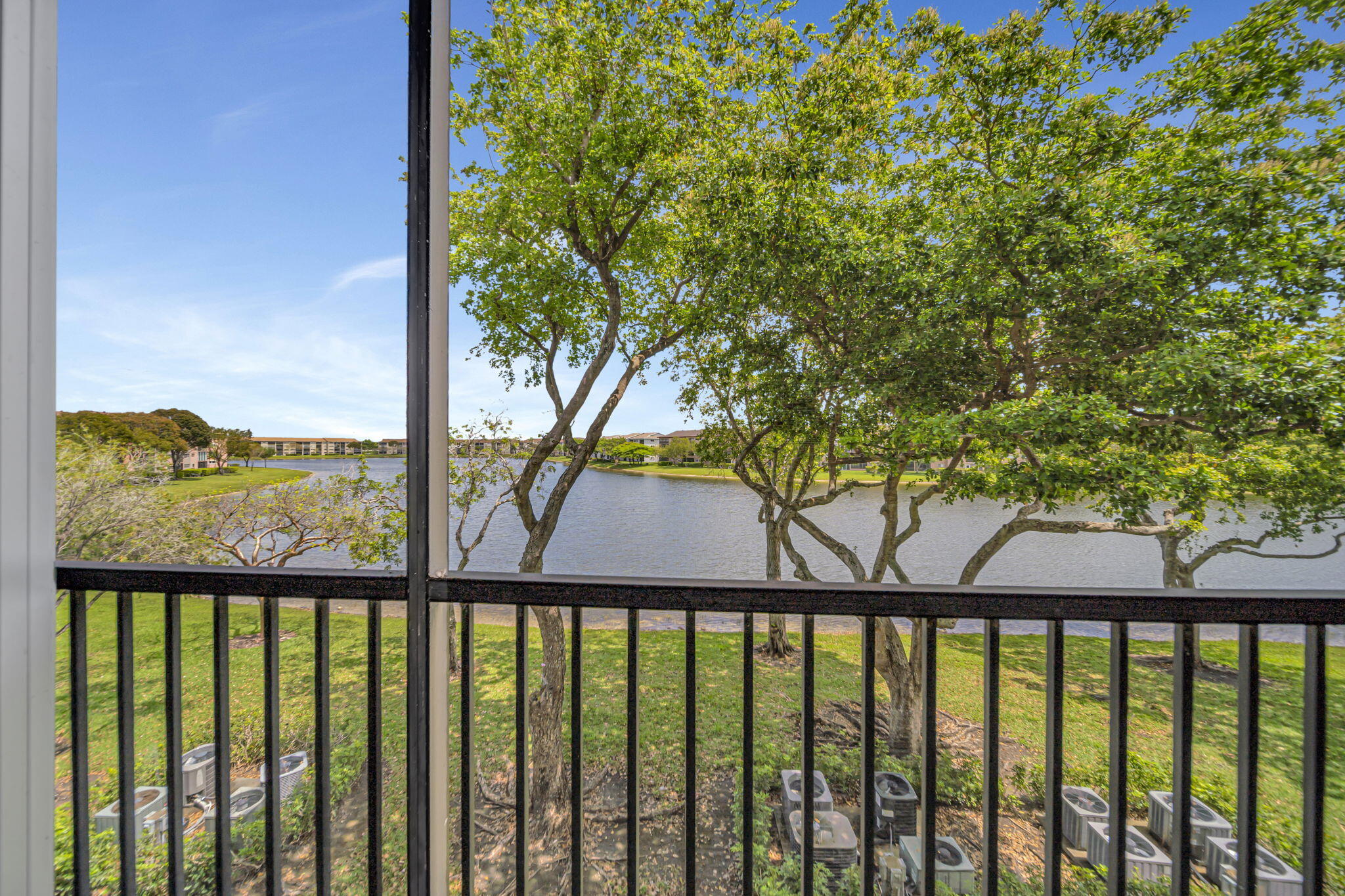 SUFFOLK AT CENTURY VILLAGE - Residential