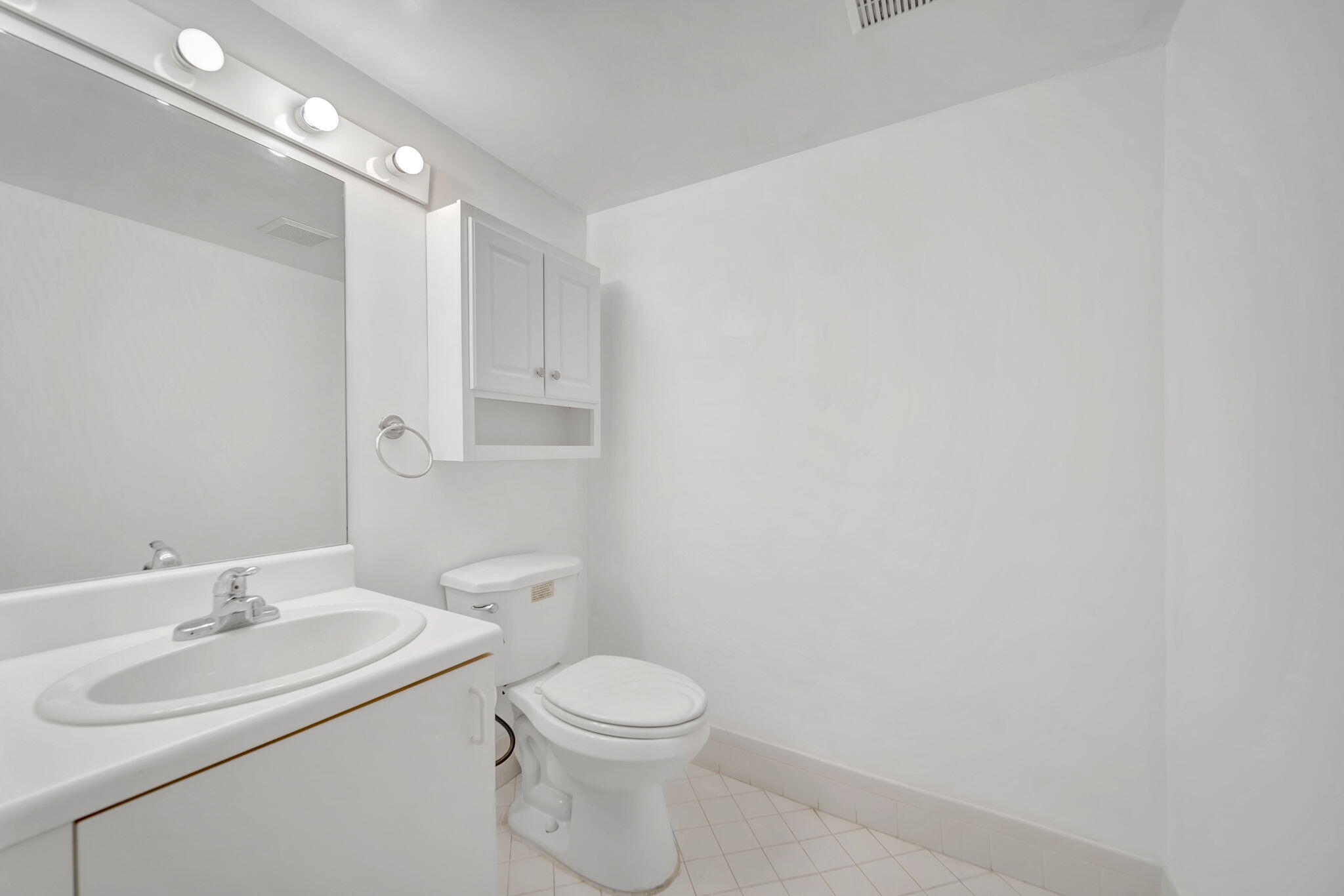 SUFFOLK AT CENTURY VILLAGE - Residential