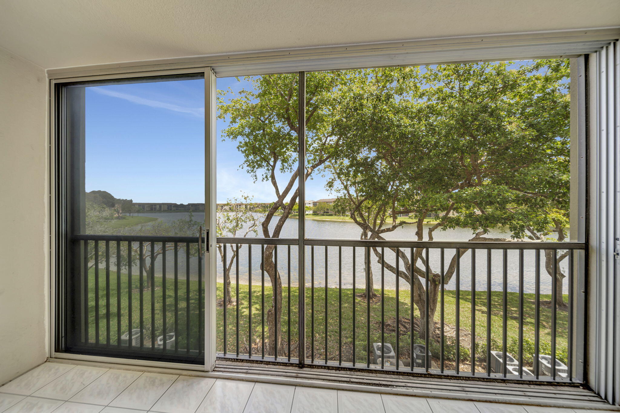 SUFFOLK AT CENTURY VILLAGE - Residential