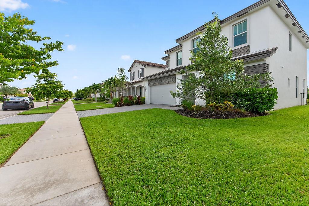 3252 Dunning Drive