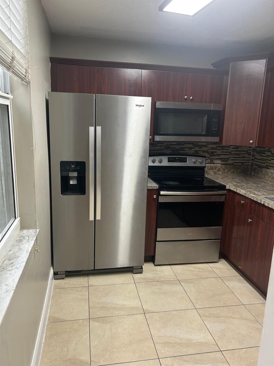 Evergreen Eight Of Pine I - Residential Lease
