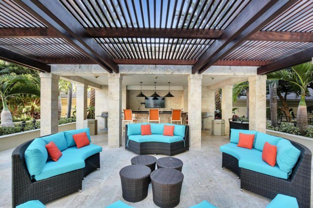 Photo of 550 Okeechobee Boulevard #1505, West Palm Beach, FL 33401 (MLS # B26014447)