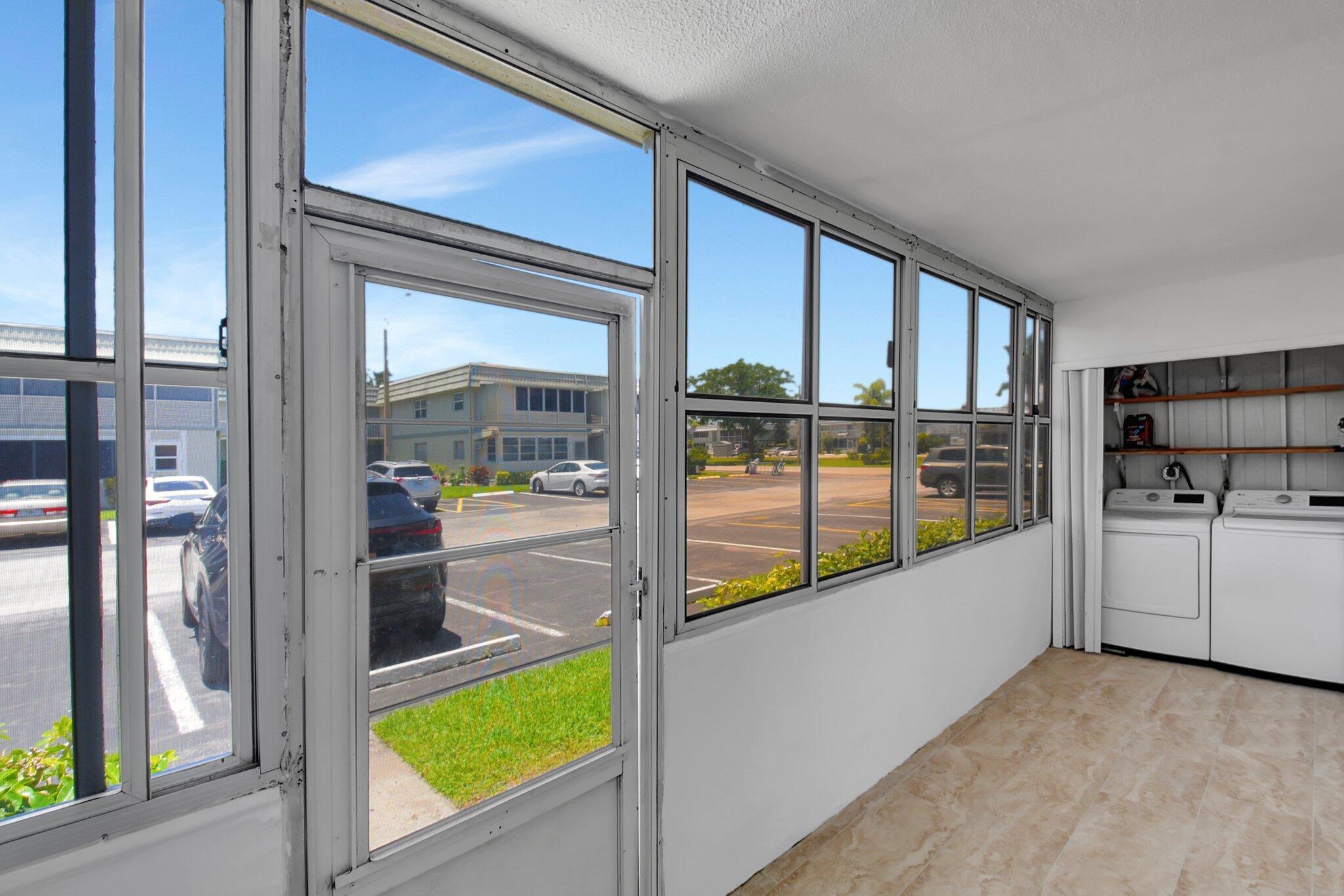 KINGS POINT BRITTANY COND - Residential