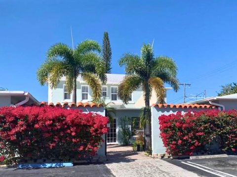 3600 Broadway Avenue Upstairs #16 West Palm Beach FL 