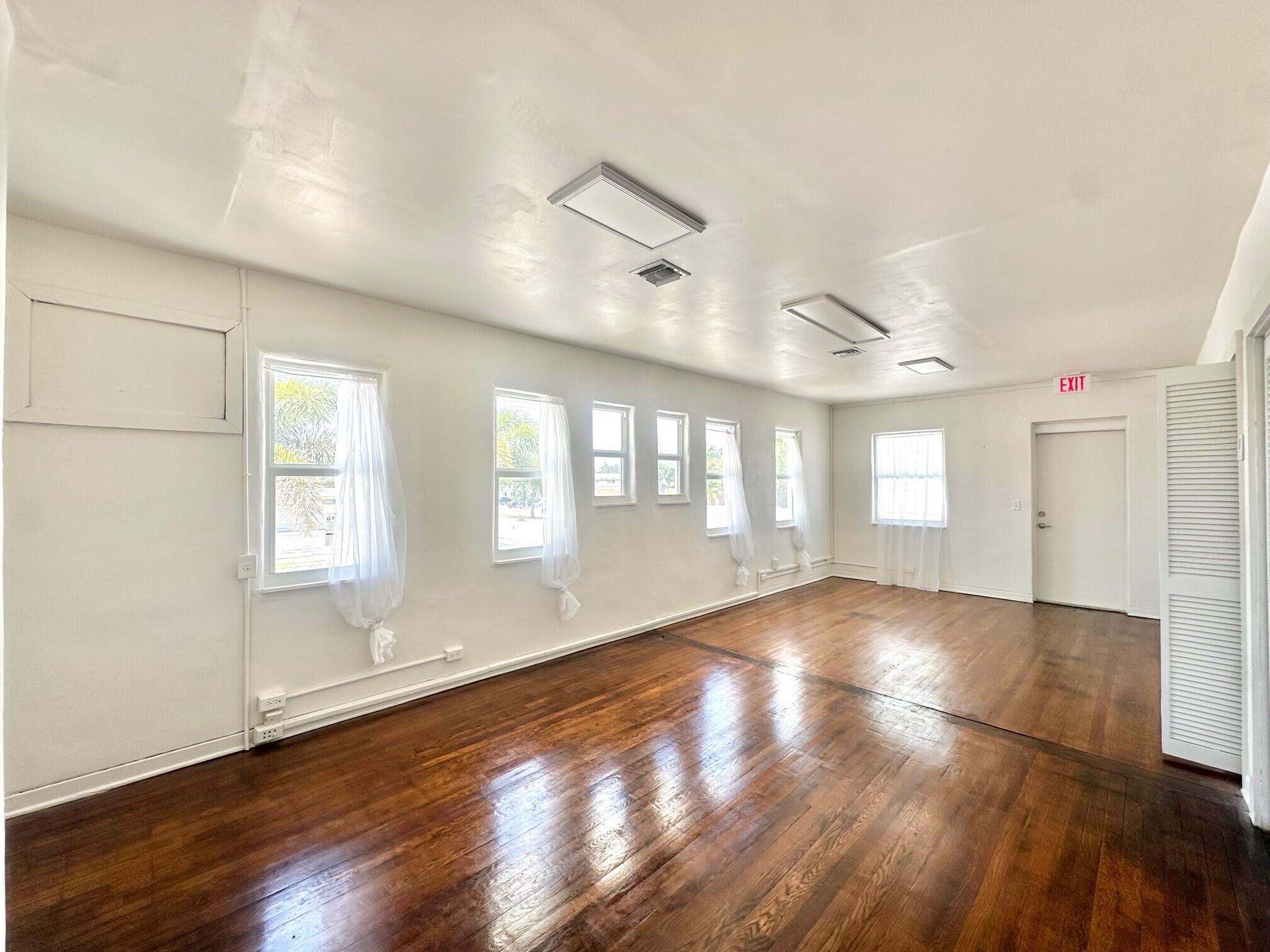 NORTHWOOD ADD - Commercial Lease