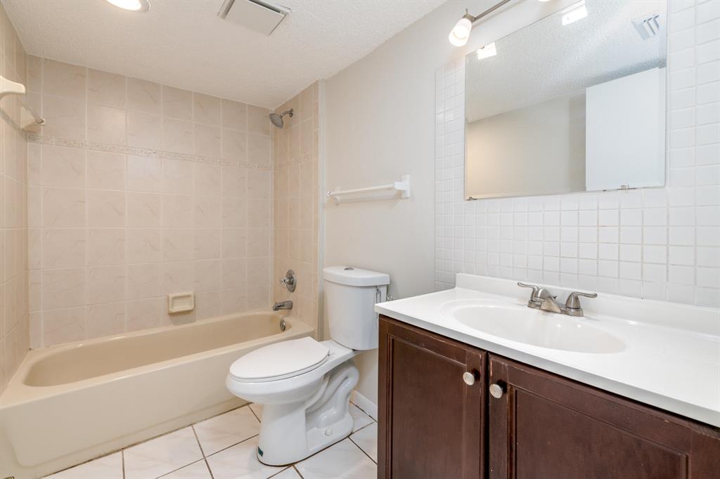 LA PLACIDA CONDO PH 1 - Residential